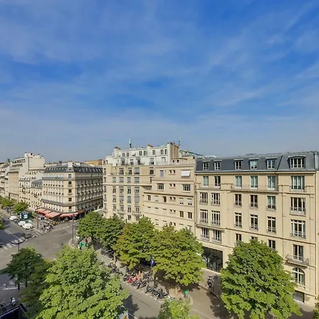 Elux Paris